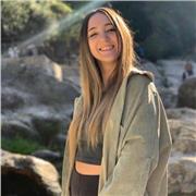 Licenciada en diseño de producto en la EASD Valencia.